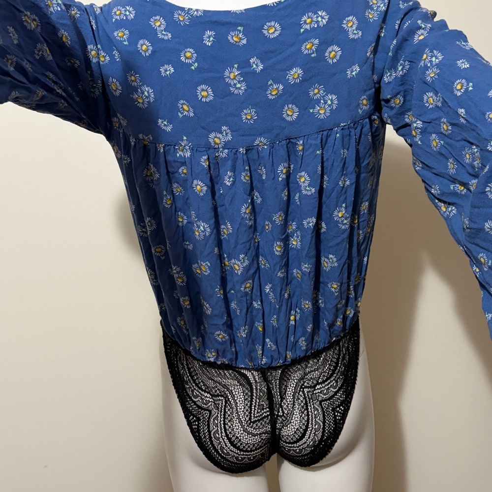 Free People Forties Feels Blue Floral Print Top Bell Sleeve Bodysuit Boho - Picture 10 of 15